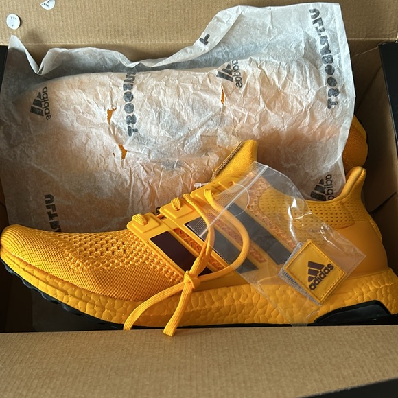 Adidas; ultra boost;  Arizona State size 14 - Picture 3 of 5